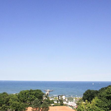 Balkon, Gratis Nutzung Vom Ahoi Erlebnisbad Und Sauna In Sellin - Villa Karola Fewo 09 Goehren  Exterior photo