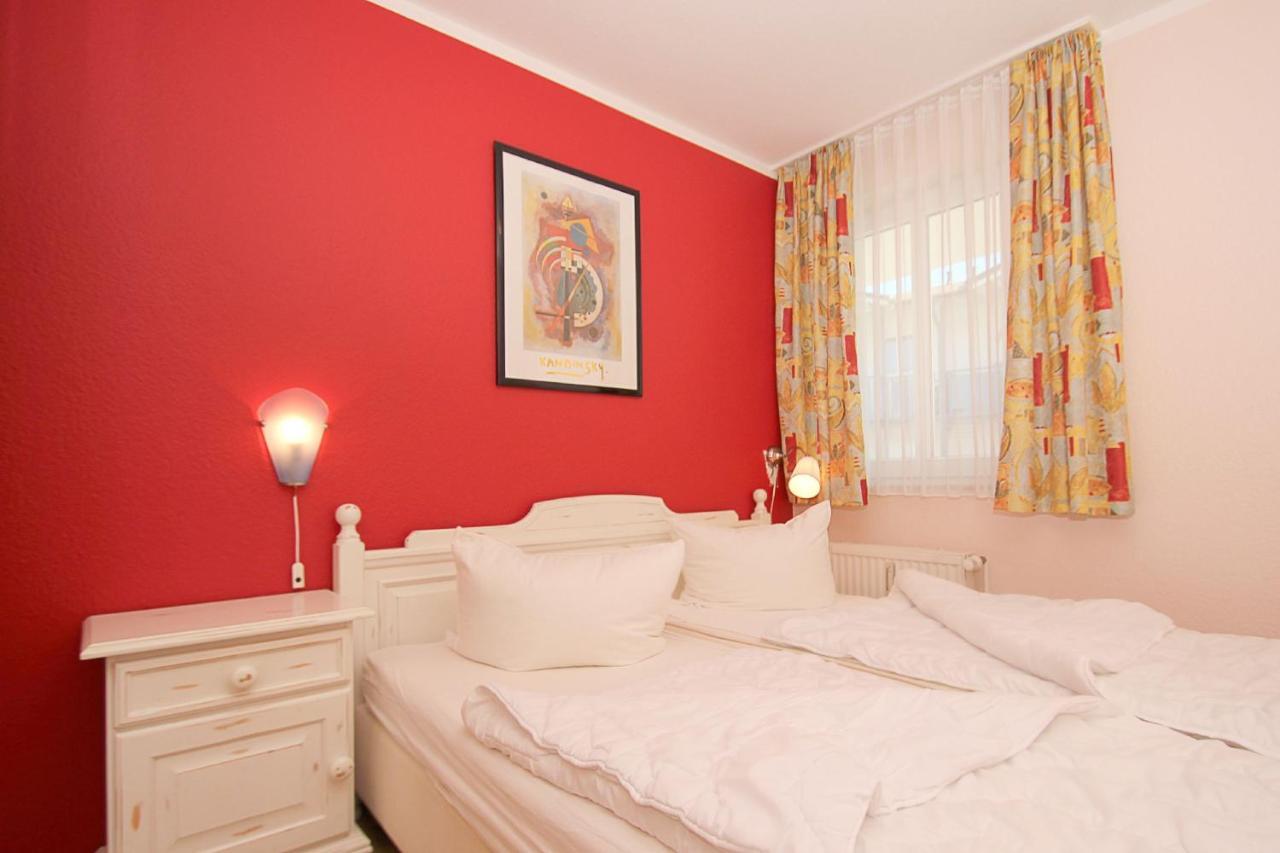Balkon, Gratis Nutzung Vom Ahoi Erlebnisbad Und Sauna In Sellin - Villa Karola Fewo 09 Goehren  Exterior photo